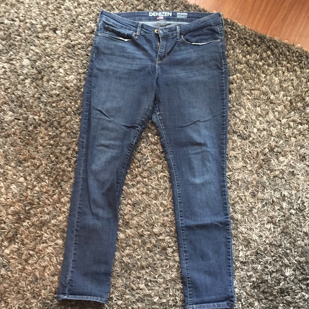 ❌SOLD❌ Levi Skinny Jeans